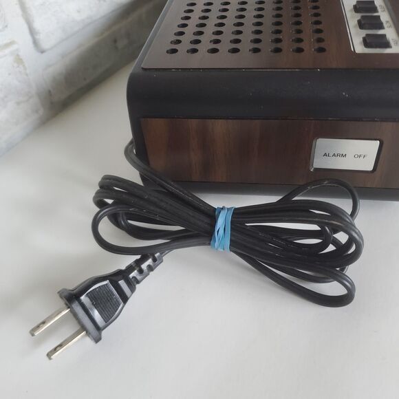 70s Sears Roebuck Dual Digital Alarm Clock AM/FM Radio #23870 Retro Tested Works - Picture 12 of 12